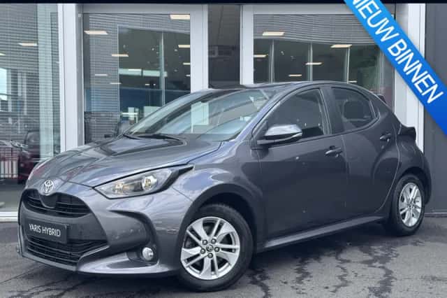 Toyota Yaris (2025) thumbnail 1