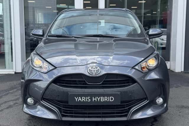 Toyota Yaris (2025) thumbnail 2
