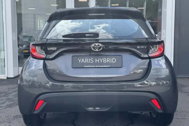Toyota Yaris (2025) thumbnail 5