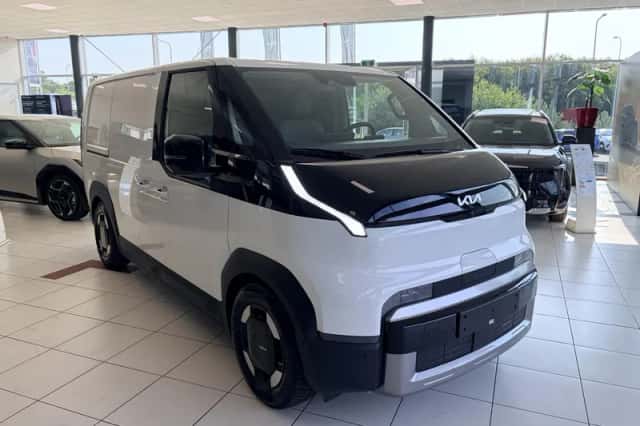 Kia PV5 (2026) thumbnail 2