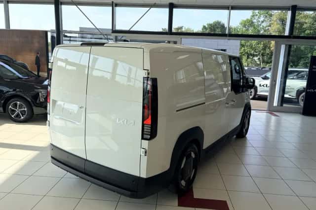 Kia PV5 (2026) thumbnail 3