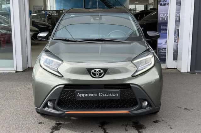 Toyota Aygo (2022) thumbnail 2