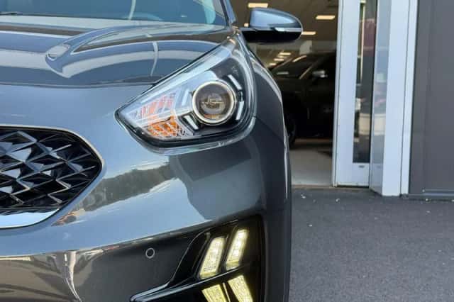 Kia Niro (2022) thumbnail 5