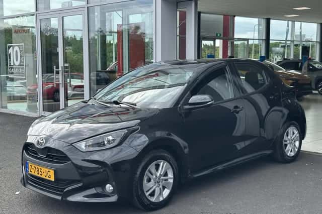 Toyota Yaris (2024) thumbnail 6