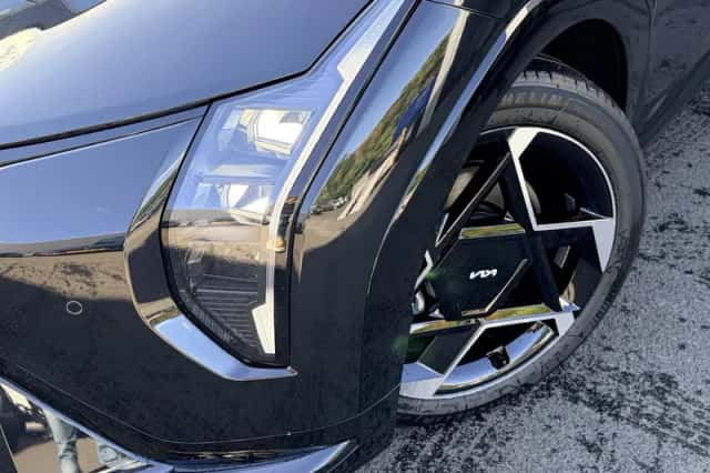 Kia EV4 (2026) thumbnail 5