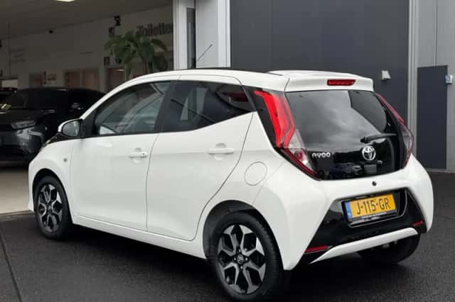 Toyota Aygo (2020) thumbnail 6