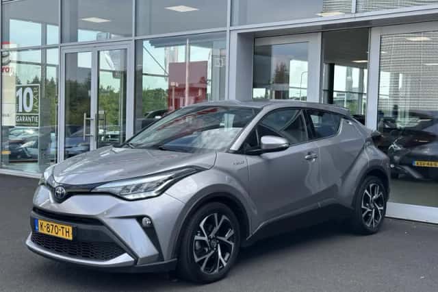 Toyota C-HR (2021) thumbnail 6