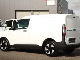 Ford E-Transit (2026) thumbnail 11