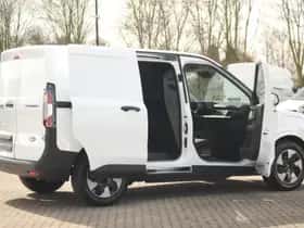 Ford E-Transit (2026) thumbnail 6