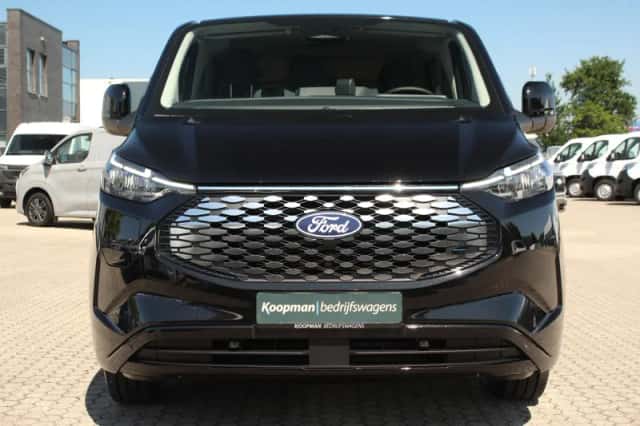 Ford E-Transit (2025) thumbnail 3