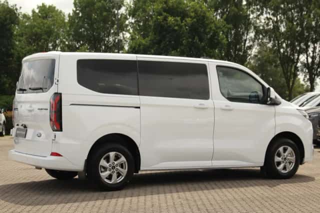 Ford E-Transit (2025) thumbnail 6