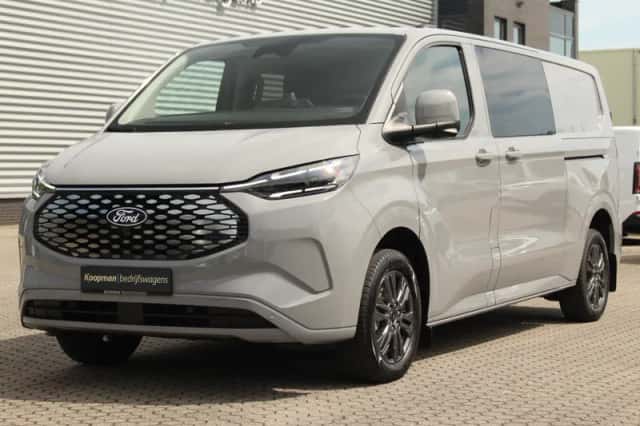 Ford E-Transit Custom (2026) thumbnail 2