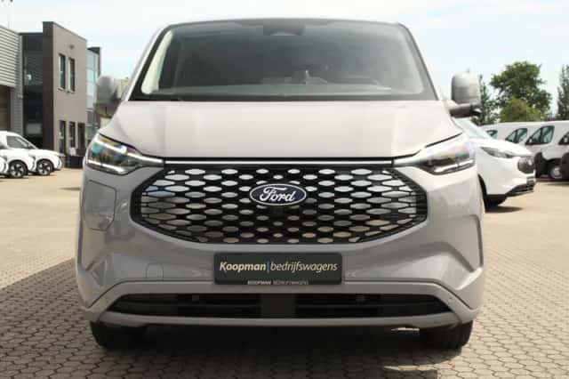 Ford E-Transit Custom (2026) thumbnail 3