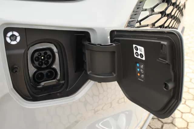 Ford E-Transit Custom (2026) thumbnail 6