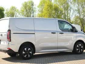 Ford E-Transit (2026) thumbnail 5