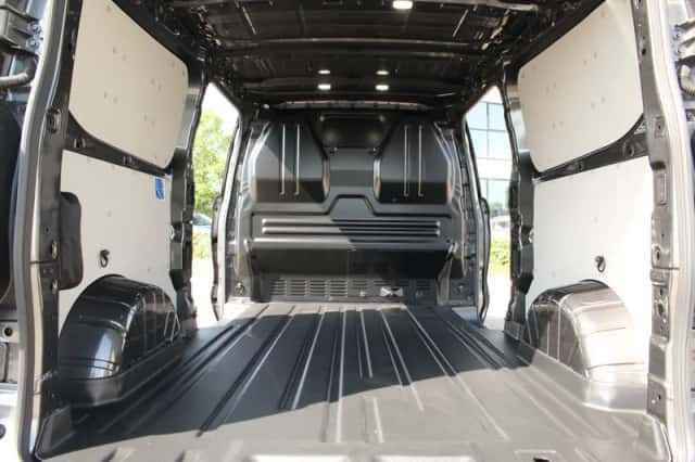 Ford E-Transit (2026) thumbnail 11