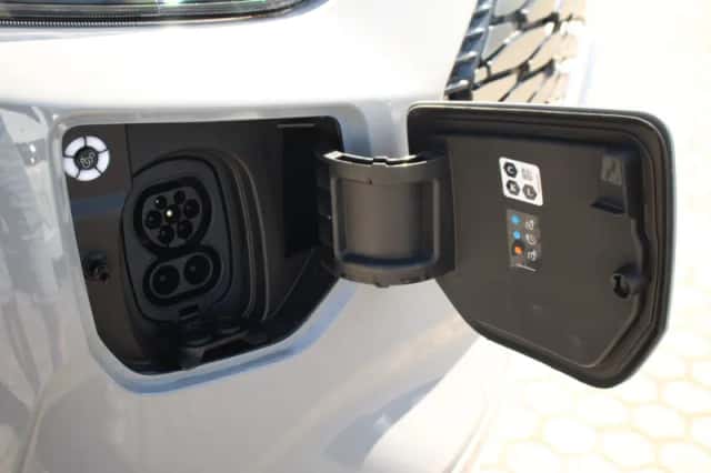 Ford E-Transit (2026) thumbnail 5