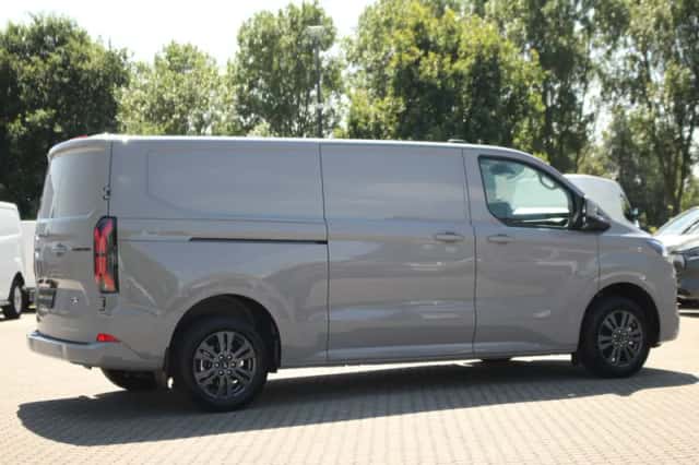 Ford E-Transit (2026) thumbnail 6