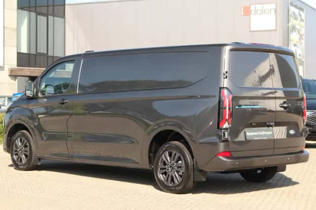 Ford E-Transit (2026) thumbnail 14