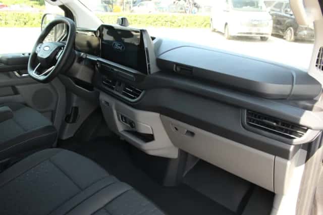 Ford E-Transit (2026) thumbnail 18
