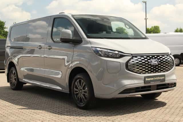 Ford E-Transit (2026) thumbnail 5