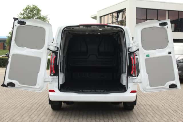 Ford E-Transit (2026) thumbnail 11