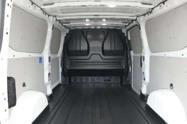 Ford E-Transit (2026) thumbnail 12