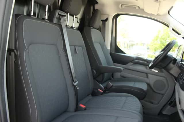 Ford E-Transit (2026) thumbnail 19