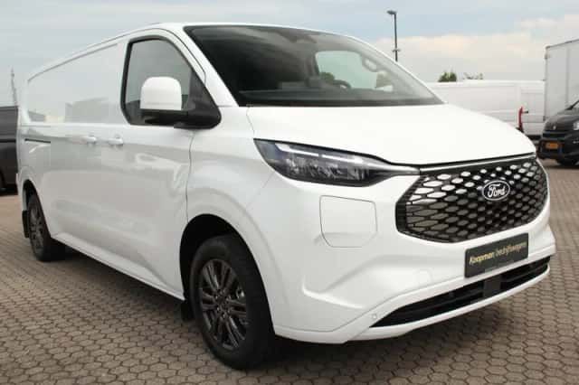 Ford E-Transit (2026) thumbnail 6