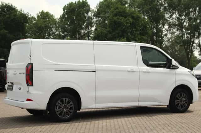 Ford E-Transit (2026) thumbnail 8