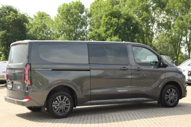 Ford E-Transit (2026) thumbnail 6