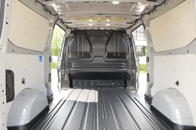 Ford E-Transit (2026) thumbnail 11