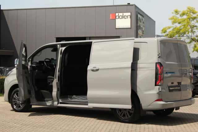 Ford E-Transit (2026) thumbnail 14