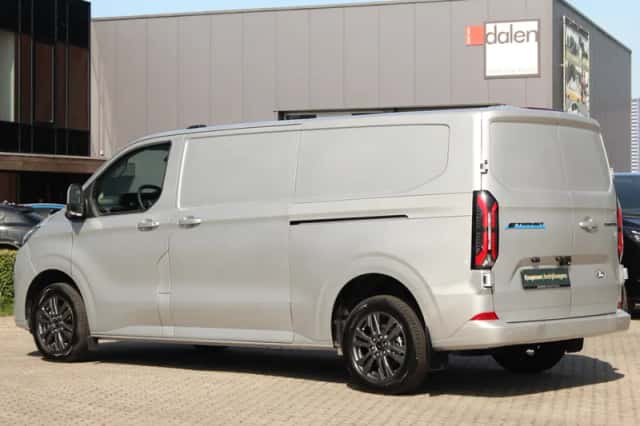 Ford E-Transit (2026) thumbnail 14