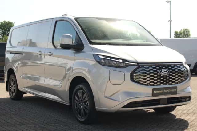 Ford E-Transit (2026) thumbnail 4
