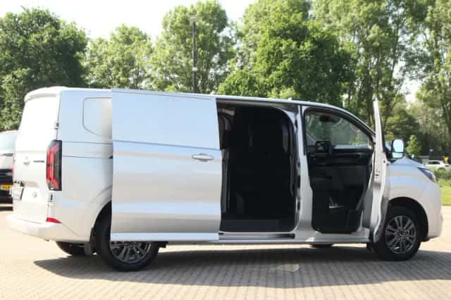 Ford E-Transit (2026) thumbnail 8