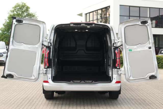 Ford E-Transit (2026) thumbnail 12