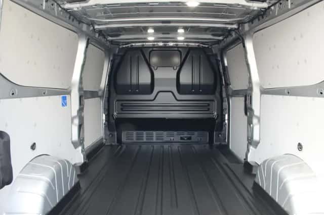 Ford E-Transit (2026) thumbnail 13