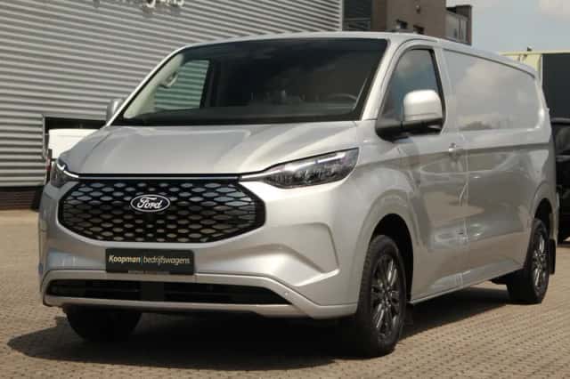 Ford E-Transit (2026) thumbnail 3