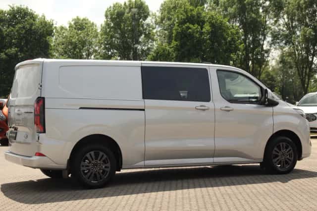 Ford E-Transit (2026) thumbnail 6