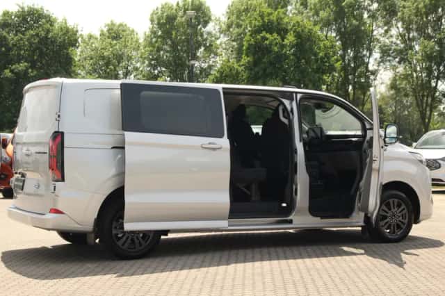 Ford E-Transit (2026) thumbnail 7