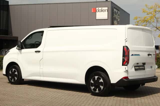 Ford E-Transit (2026) thumbnail 11