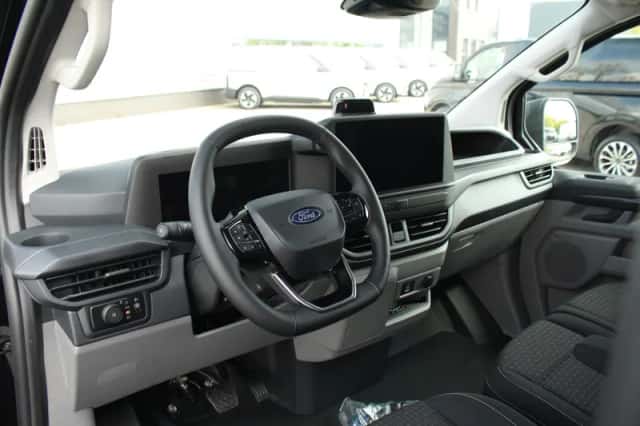 Ford E-Transit (2026) thumbnail 13