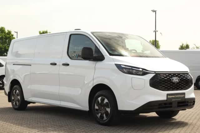 Ford E-Transit (2026) thumbnail 4