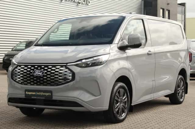 Ford E-Transit (2026) thumbnail 2