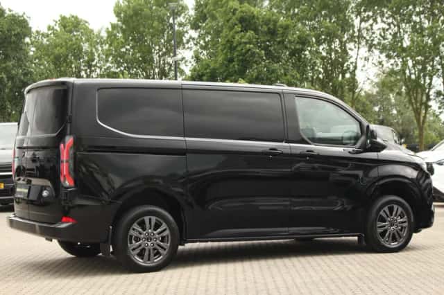 Ford E-Transit (2026) thumbnail 6