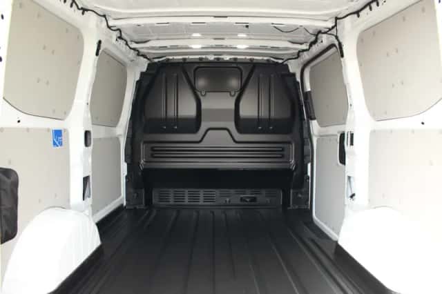 Ford E-Transit (2026) thumbnail 9