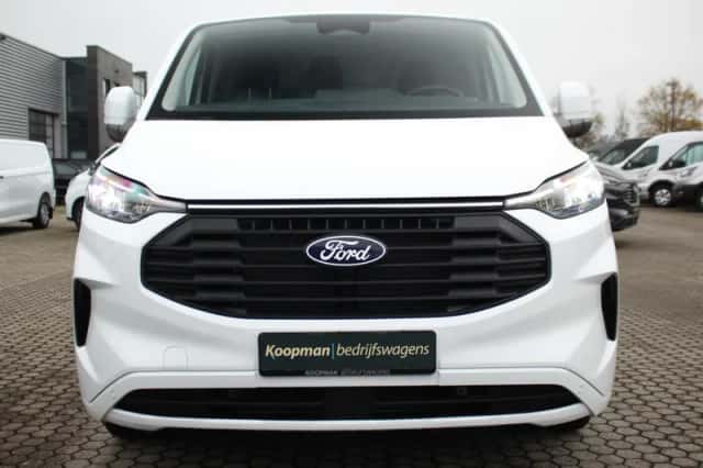 Ford E-Transit (2026) thumbnail 3