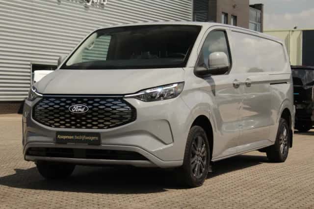 Ford E-Transit (2026) thumbnail 2