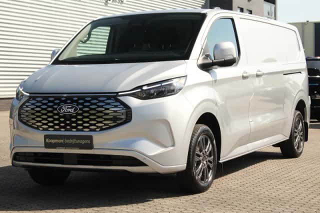 Ford E-Transit (2026) thumbnail 2